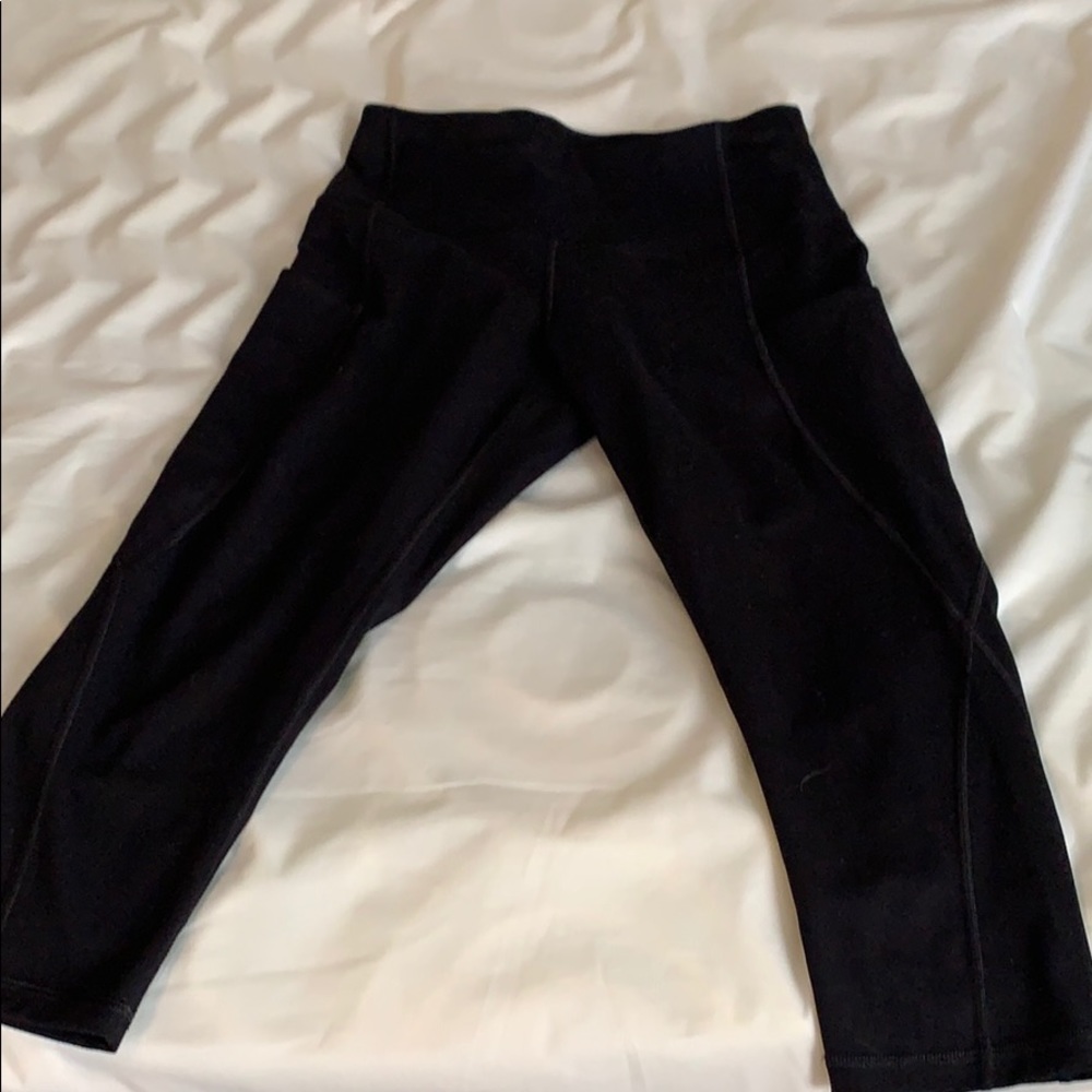 Black size small workout leggings